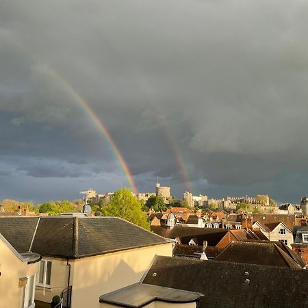 Top Floor En-Suite Double Bedrooms With Great View Of Windsor Castle & Free Parking Bagian luar foto