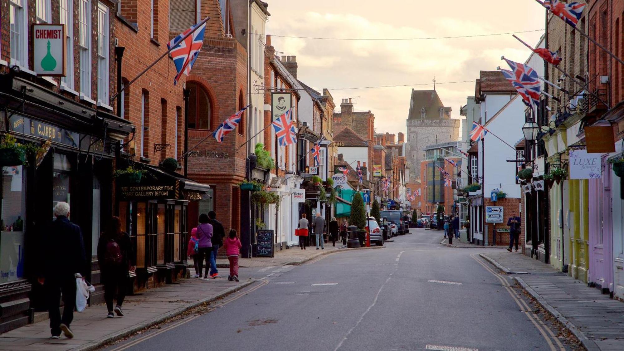 Top Floor En-Suite Double Bedrooms With Great View Of Windsor Castle & Free Parking Bagian luar foto