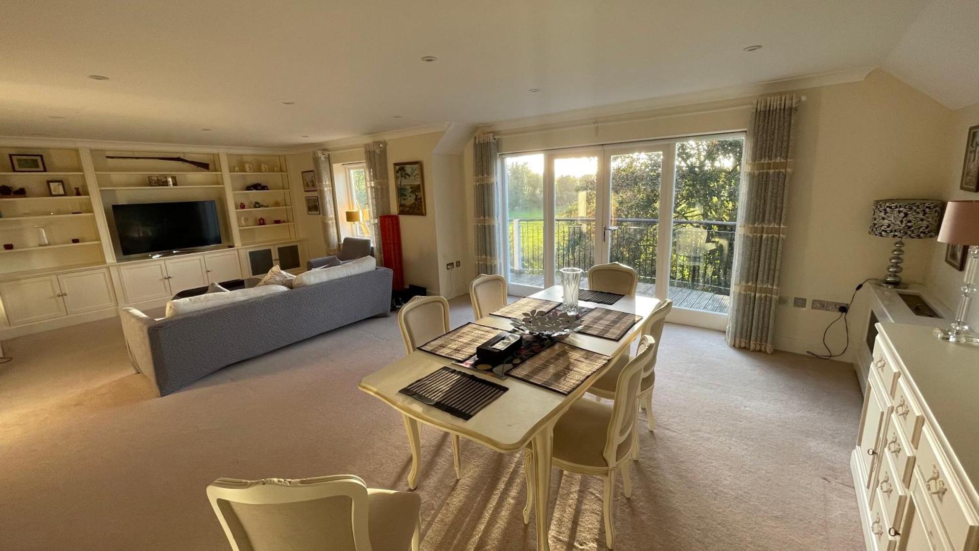 Top Floor En-Suite Double Bedrooms With Great View Of Windsor Castle & Free Parking Bagian luar foto